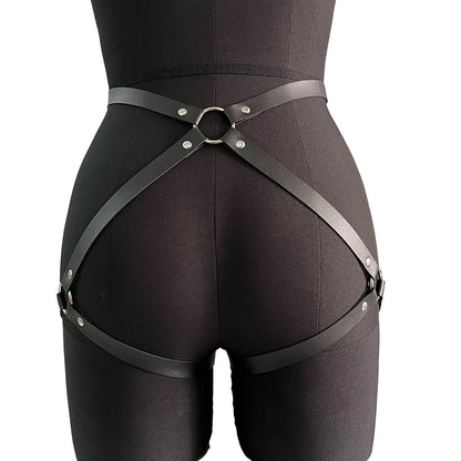Harness Obey Me